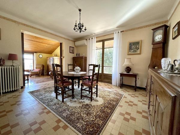 SUR VILLENEUVE LES AVIGNON (30) Maison de 94 m² Secteur Très Recherché au Calme Proche Centre ville