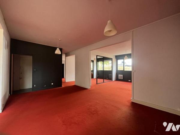 BUREAUX A LOUER vue Loire en rez de chaussée