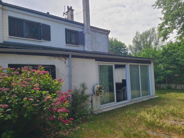 Maison familiale calme à vendre au centre-ville de Fontenay-le-Fleury