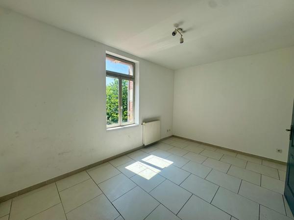 Maison de ville 94?m², jardin et cave à Villeneuve sur lot