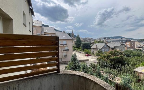 Appartement à louer    2 pièces • 52 m2 Mende