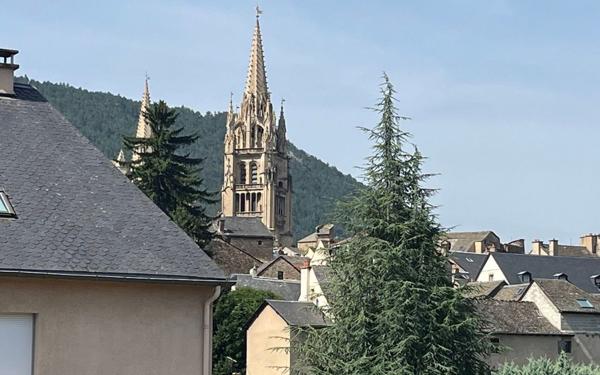 Appartement à louer    2 pièces • 52 m2 Mende