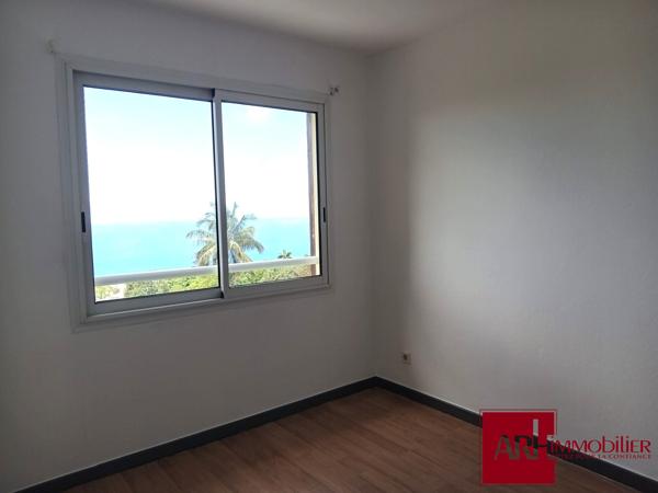 A LOUER VILLA F4 AVEC JARDIN ARBORÉ - PITON SAINT LEU