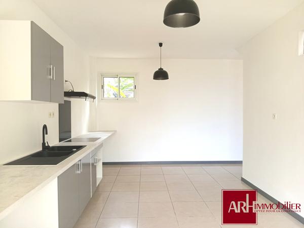 A LOUER VILLA F4 AVEC JARDIN ARBORÉ - PITON SAINT LEU