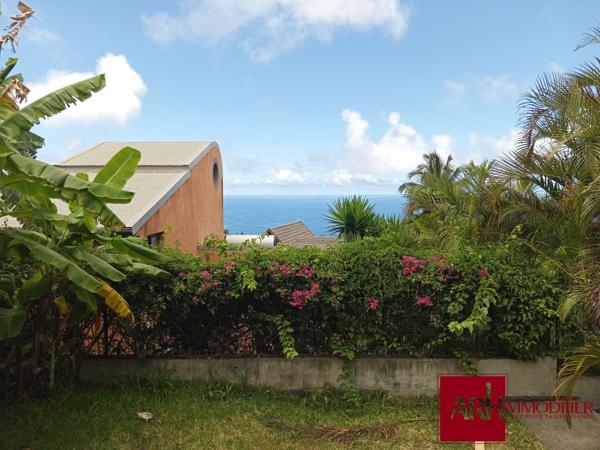 A LOUER VILLA F4 AVEC JARDIN ARBORÉ - PITON SAINT LEU
