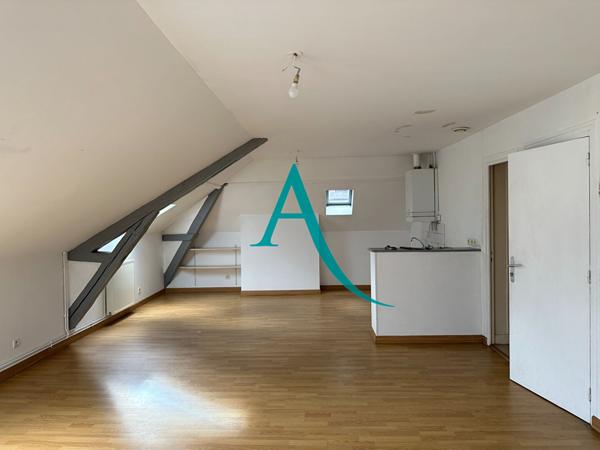 Votre agence l'Adresse vous propose un spacieux F2 à la location dans le quartier de Graville