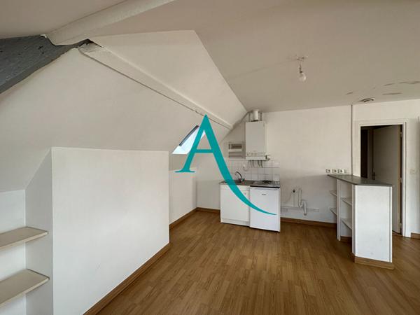 Votre agence l'Adresse vous propose un spacieux F2 à la location dans le quartier de Graville