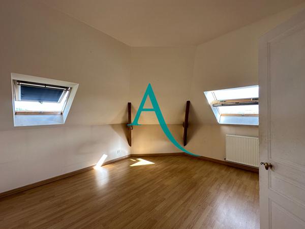 Votre agence l'Adresse vous propose un spacieux F2 à la location dans le quartier de Graville