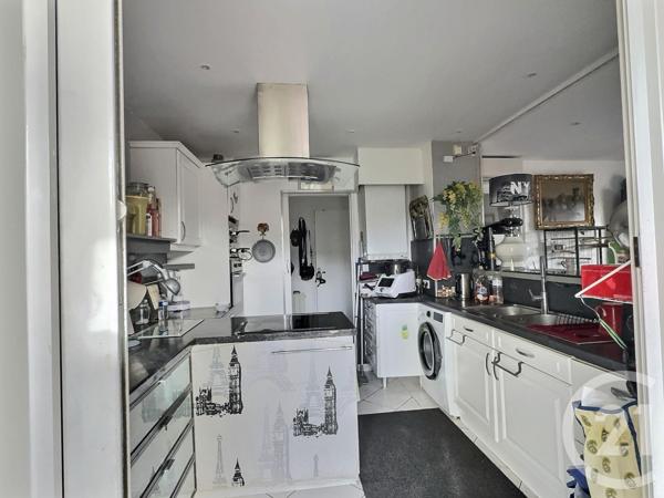 Appartement T3 à vendre  3 pièces - 69,49 m2 FREJUS - 83