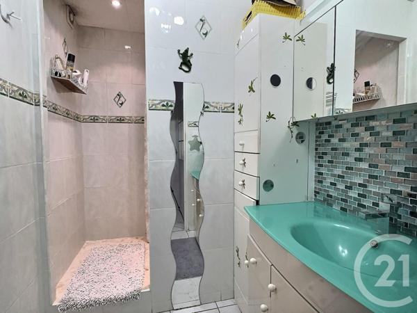 Appartement T3 à vendre  3 pièces - 69,49 m2 FREJUS - 83