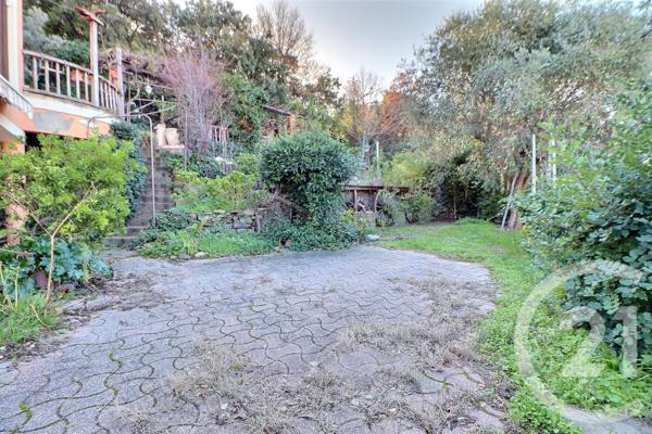 Maison à vendre  8 pièces - 194,75 m2 ST RAPHAEL - 83