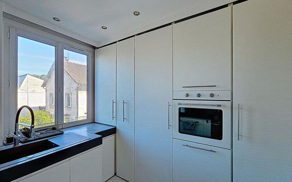 Appartement à louer    3 pièces •  Rueil-Malmaison