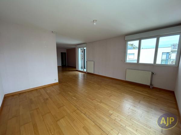 Appartement à louer Rennes : 3 pièces, 88m² avec 2 chambre(s) à 1 056€ - AJP Immobilier Rennes Nord