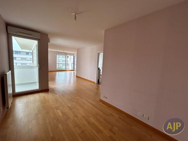 Appartement à louer Rennes : 3 pièces, 88m² avec 2 chambre(s) à 1 056€ - AJP Immobilier Rennes Nord