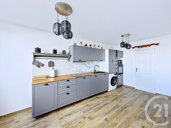 Appartement T3 à vendre  3 pièces - 79,54 m 2   LYON  - 69008