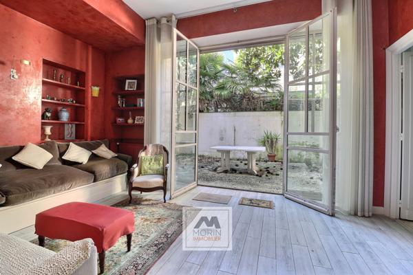 BORDEAUX entre le Jardin Public et la rue Fondaudège – à vendre appartement de plain-pied avec jardin