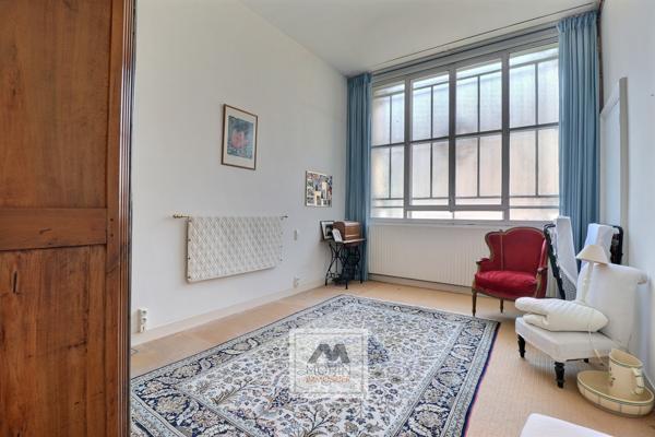 BORDEAUX entre le Jardin Public et la rue Fondaudège – à vendre appartement de plain-pied avec jardin