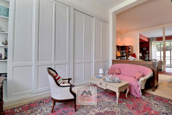 BORDEAUX entre le Jardin Public et la rue Fondaudège – à vendre appartement de plain-pied avec jardin