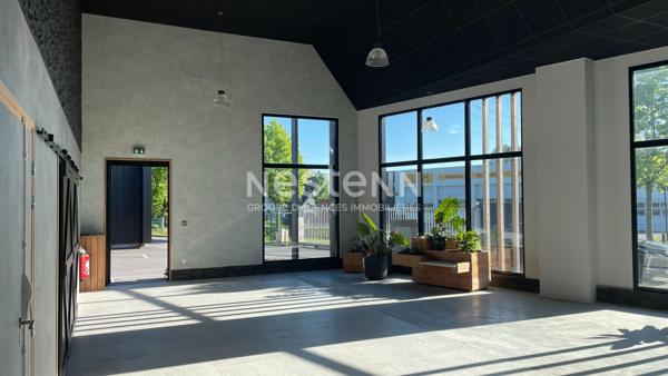 Local d'activité à louer Saint-Avé 220 m2