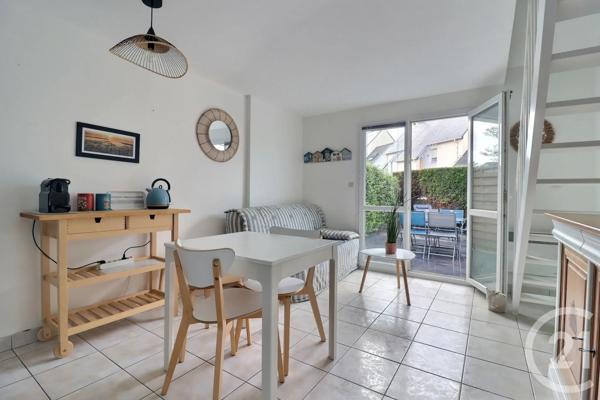 Maison à vendre  3 pièces - 24,80 m 2   SARZEAU  - 56