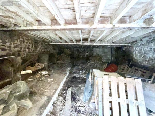 Maison à vendre à Saint-Chély-d'Apcher en Lozère (48200), ref : 48032-207