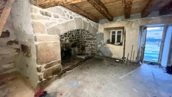 Maison à vendre à Saint-Chély-d'Apcher en Lozère (48200), ref : 48032-207
