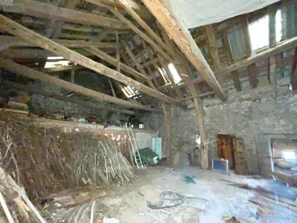 Maison à vendre à Saint-Chély-d'Apcher en Lozère (48200), ref : 48032-207