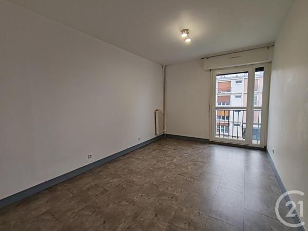 Appartement F3 à vendre  3 pièces - 64 m2 LA CHAPELLE ST MESMIN - 45