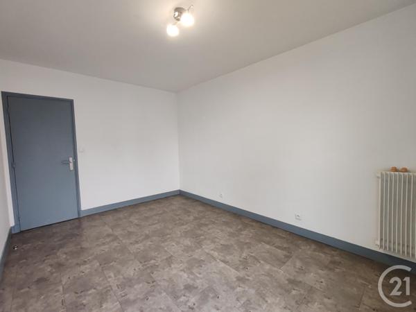 Appartement F3 à vendre  3 pièces - 64 m2 LA CHAPELLE ST MESMIN - 45