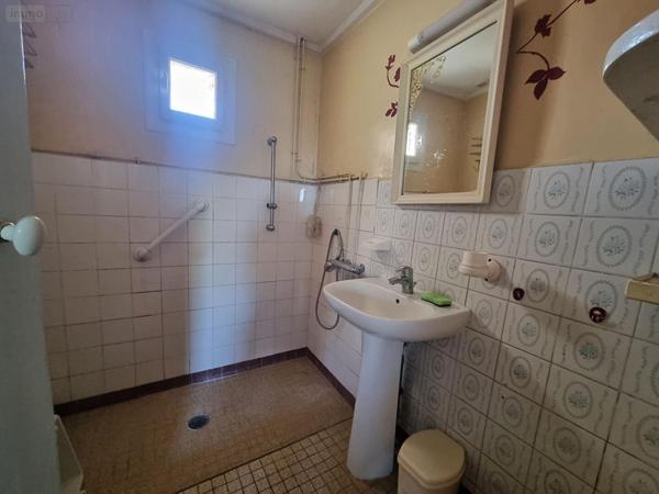 Maison à vendre à Ducey-les-Chéris dans la Manche (50220), ref : MA595