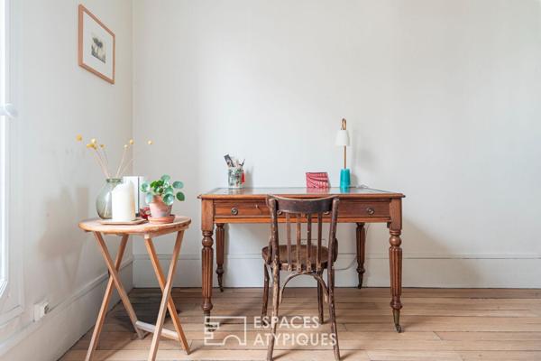 Appartement traversant en étage élevé avec ascenseur et balcon