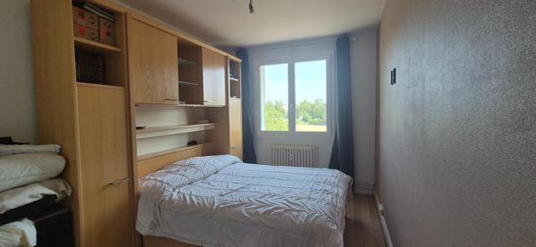 Bourg-en-Bresse – Bel appartement T4 rénové à deux pas de l’église de Brou
