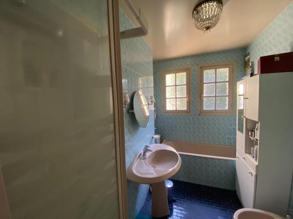 Pavillon 132 m², 4 ch, plain pied, terrain 1005 m², Domfront