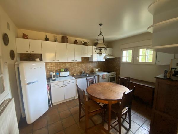 Pavillon 132 m², 4 ch, plain pied, terrain 1005 m², Domfront