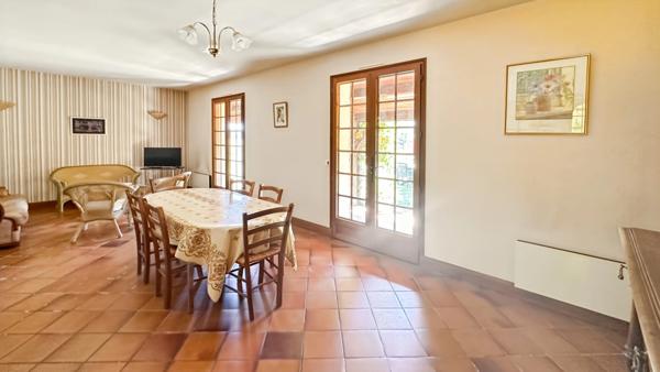 Maison de plain-pied à vendre 5 pièces proche de BERGERAC (24)