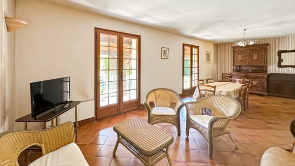 Maison de plain-pied à vendre 5 pièces proche de BERGERAC (24)