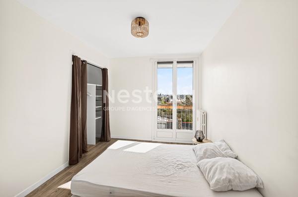 APPARTEMENT DERNIER ETAGE UNE CHAMBRE AVEC BALCON QUARTIER ROBIEN