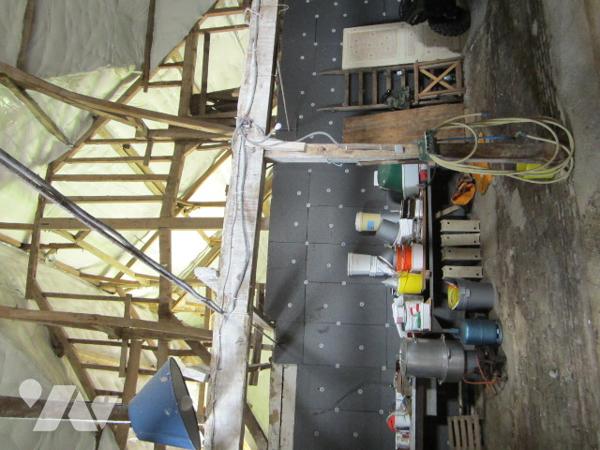 Maison 422 m2, 5 chambres et 280 m2 de dépendances.