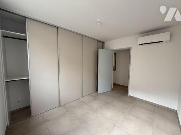 A VENDRE - A LIMOGNE-EN-QUERCY (LOT - 46260) - Dans un immeuble en copropriété, deux appartemen...