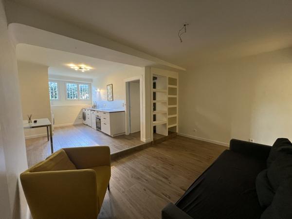 Appartement à louer 724 € CC BIARRITZ 2 p 51 m² DPE D