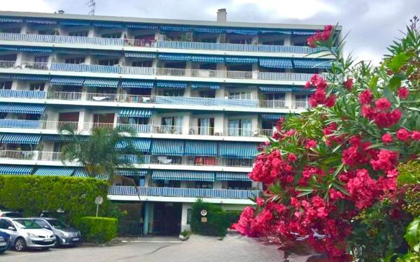 Appartement à vendre    3 pièces • 66,14 m2 Cagnes-sur-Mer