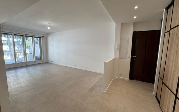 Appartement à vendre    3 pièces • 66,14 m2 Cagnes-sur-Mer