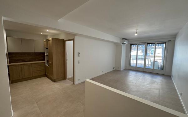 Appartement à vendre    3 pièces • 66,14 m2 Cagnes-sur-Mer