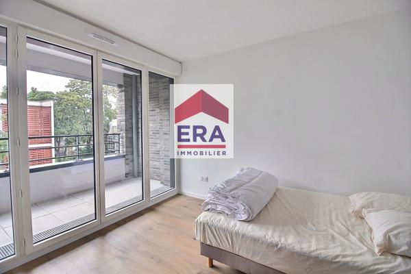 Appartement Saint Ouen Sur Seine 1 pièce(s) 29.74 m2