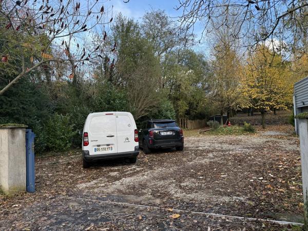 Location Local commercial 4 pièces 98 m2 à Luc-la-Primaube