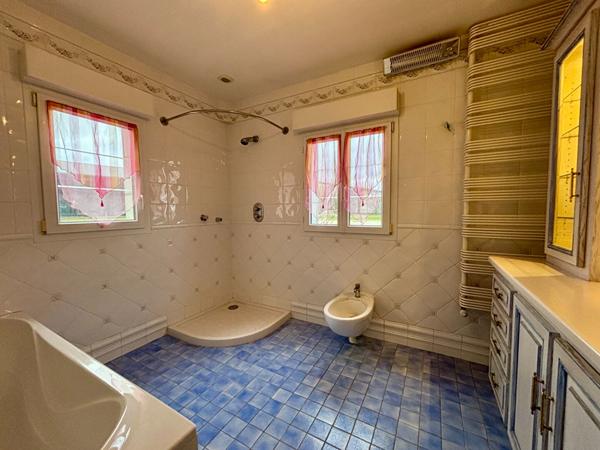 Ensemble immobilier a fort potentiel