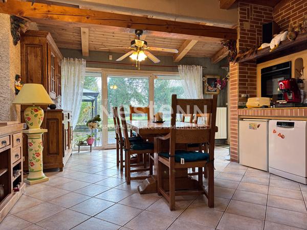 BELLE PROPRIETE - 4 CHAMBRES - 273 m² - 81 ARES - HARVILLE