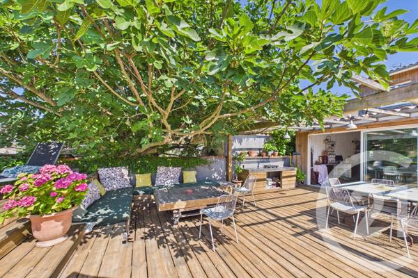 Maison à vendre  7 pièces - 181,71 m 2   LE BOUSCAT  - 33