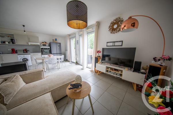 Appartement T3 à vendre  3 pièces - 61,35 m 2   BLANQUEFORT  - 33