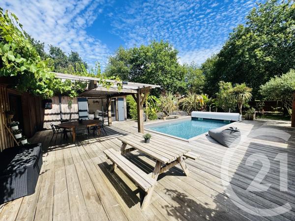 Maison à vendre  5 pièces - 135 m 2   LANTON  - 33